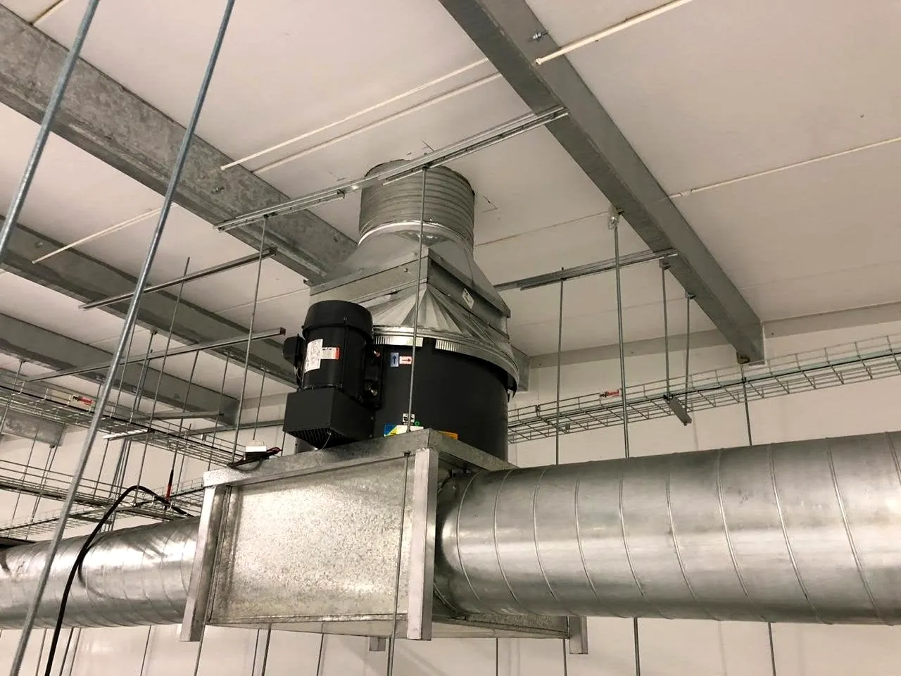 Sistema de ventilación y ductería — trabajo real de Climas y Refrigeración Delta